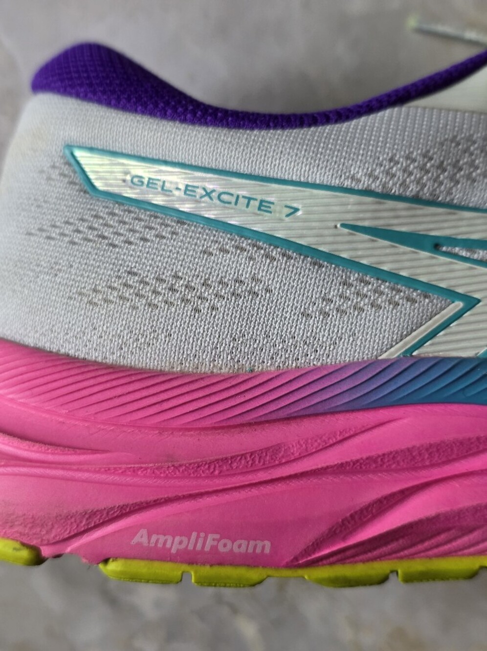 ASICS Gel-Excite 7 Running Shoes 9 Athletic Sneakers Athleisure Fitness Sporty - Picture 10 of 10